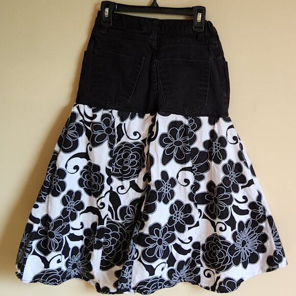 North West Blue -Womens Skirt With Black Jean Top with Flower Bottom Size 12 - Picture 4 of 9